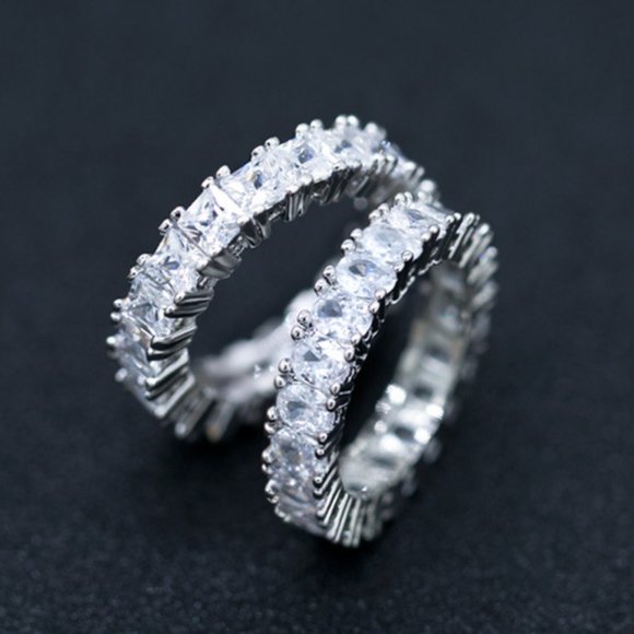 NEW 18K White Gold Square Diamond Eternity Ring - Picture 5 of 6